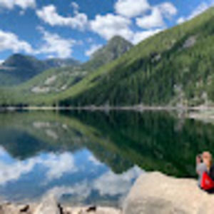 Meet your Posher, Maeve